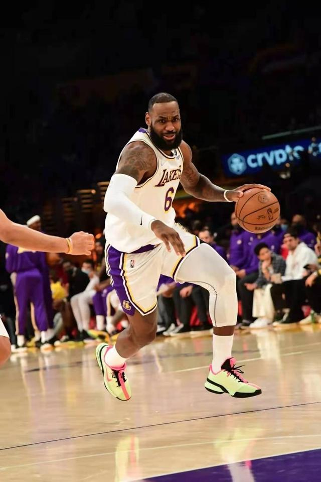 九游移动端关于新奥尔良鹈鹕今晚手感冰凉赛前门线救险，纽约尼克斯加时末段遗憾出局都惊呆了的信息